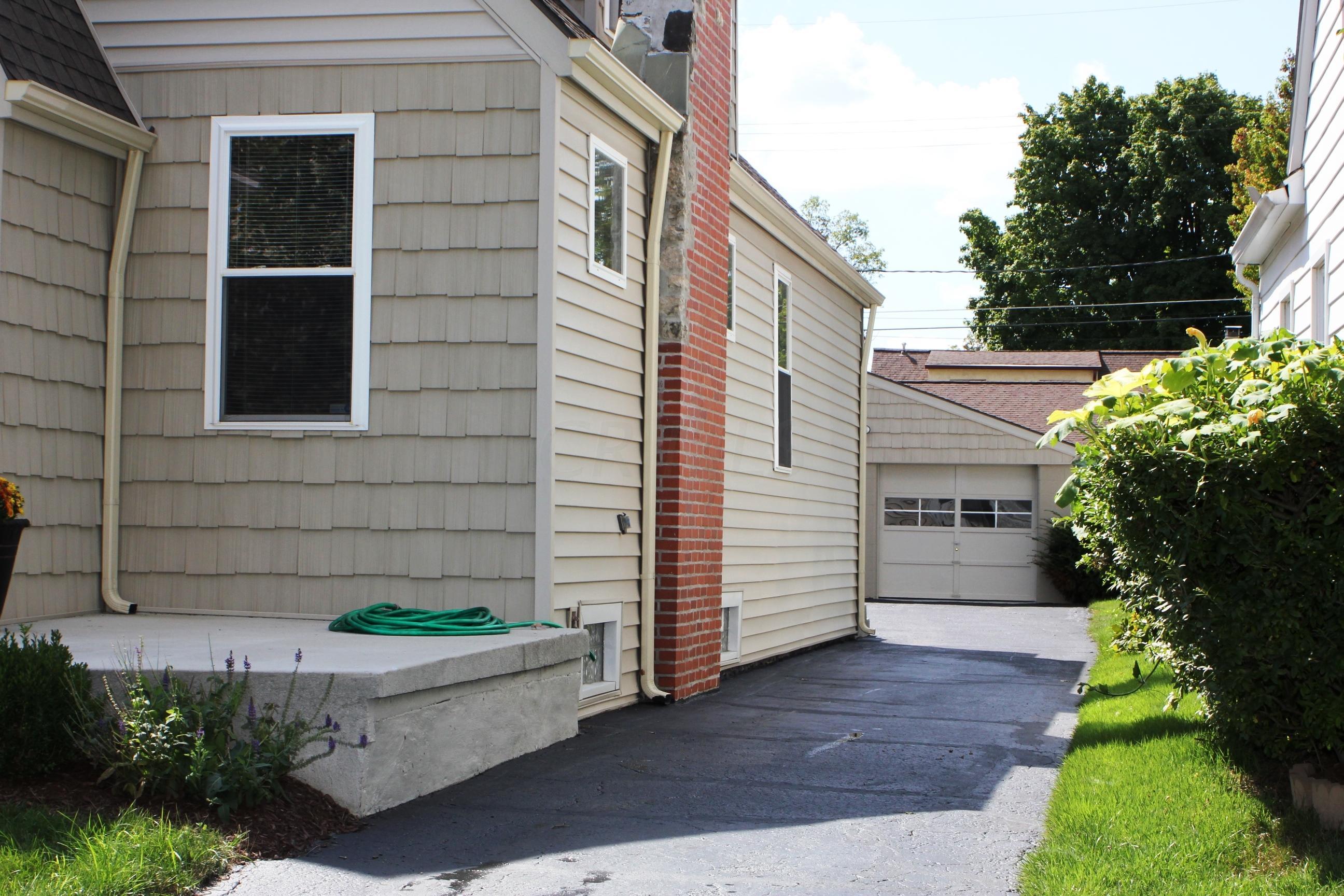 609 Salisbury Road Columbus, OH 43204 - Photo 3 of 30 Gallery Image 3