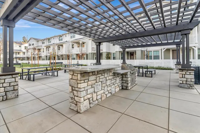 $1,098,000 | 200 Oak Circle, Walnut Creek, CA 94597