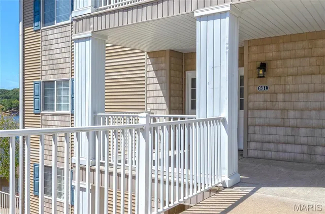$499,000 | 20318 Timberlake Village Drive, Unit 831, Rocky Mount, MO 65072