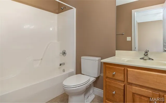 $499,000 | 20318 Timberlake Village Drive, Unit 831, Rocky Mount, MO 65072