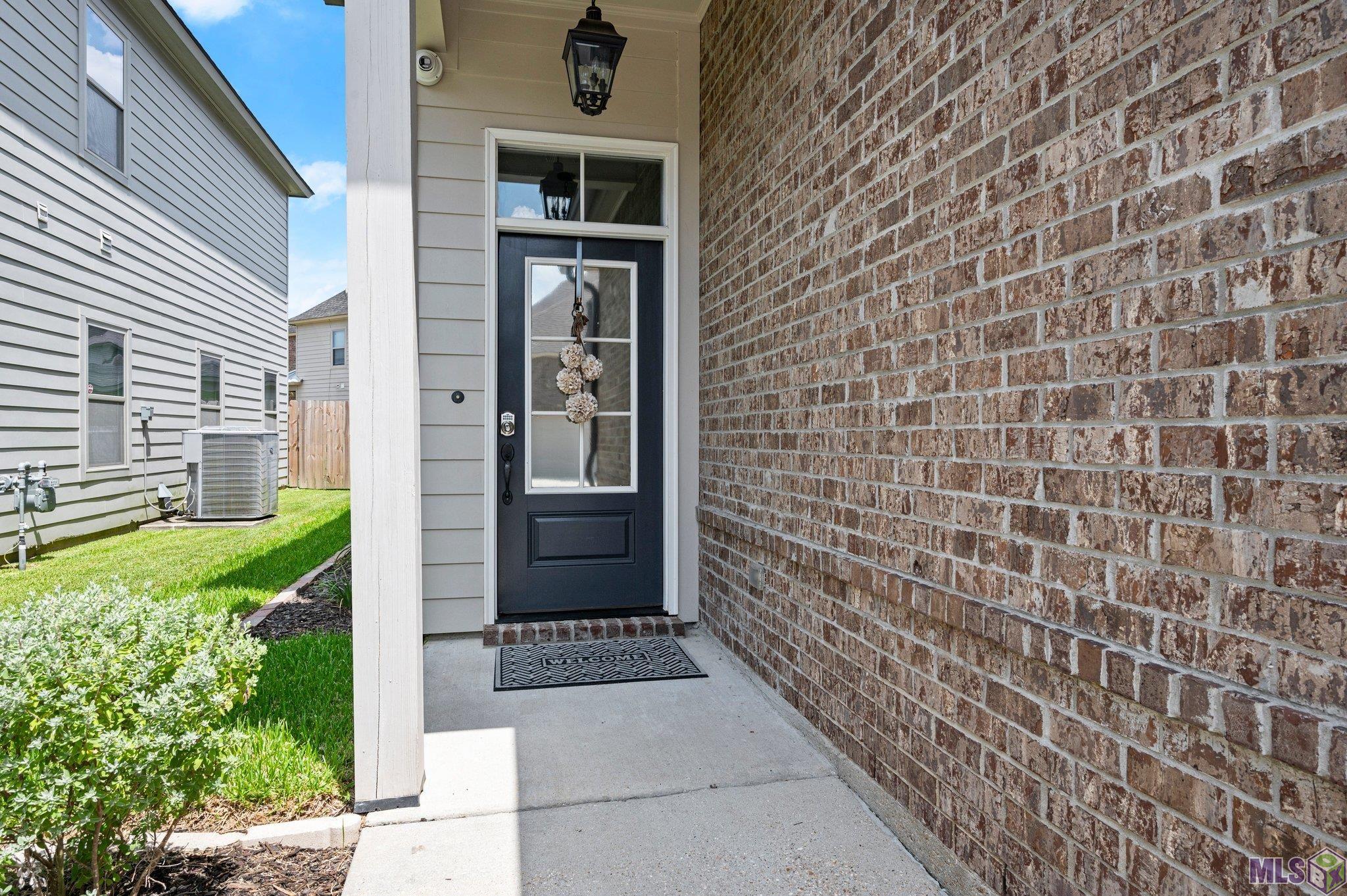2171 Powerbrook Drive Baton Rouge, LA 70816 - Photo 2 of 21 Gallery Image 2