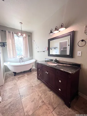 $780,000 | 166 Big Oak Drive, Adkins, TX 78101