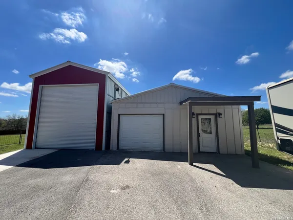 $780,000 | 166 Big Oak Drive, Adkins, TX 78101