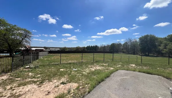 $780,000 | 166 Big Oak Drive, Adkins, TX 78101