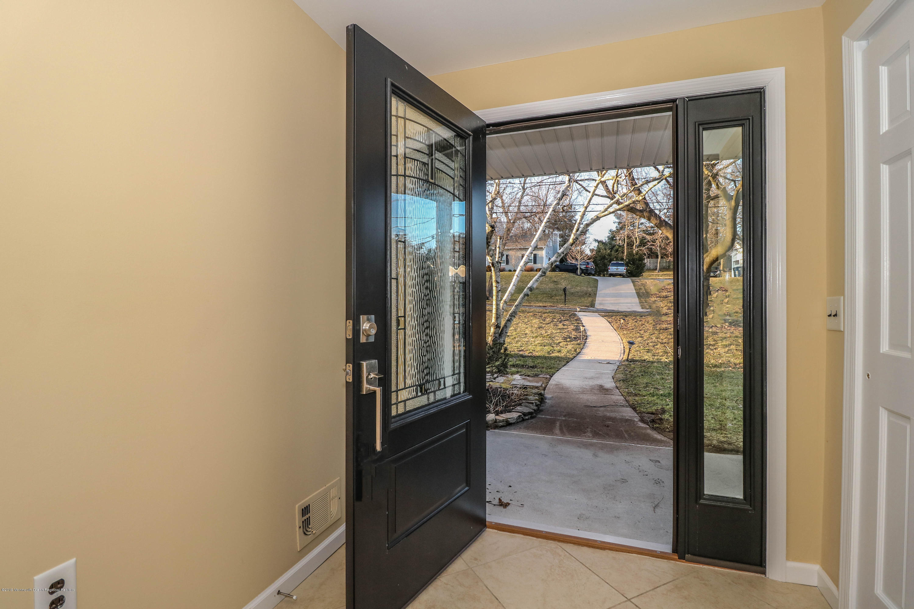 15 Middlebrook Drive Asbury Park, NJ 07712 - Photo 6 of 39 Foyer 1