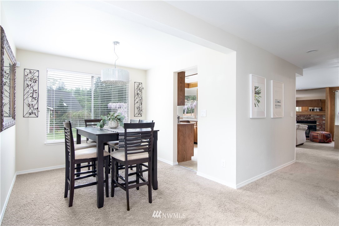18012 158th Place Southeast Renton, WA 98058 - Photo 6 of 23 Gallery Image 6