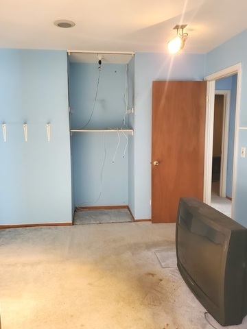 324 Inverrary Lane, Unit D Deerfield, IL 60015 - Photo 23 of 32 a view of an empty room