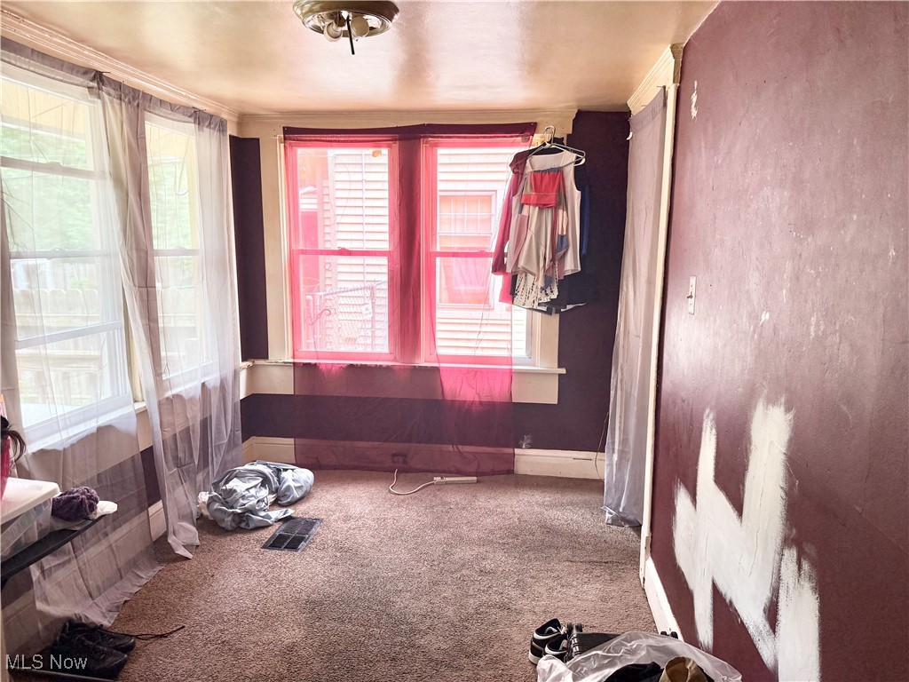 18211 Landseer Road Cleveland, OH 44119 - Photo 9 of 19 Gallery Image 9