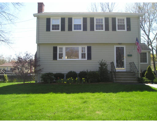 75 Arnold Road Norwood, MA 02062 - Photo 1 of 12 Gallery Image 1