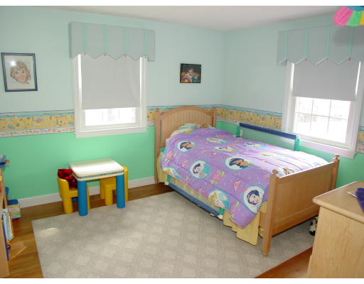 75 Arnold Road Norwood, MA 02062 - Photo 7 of 12 Gallery Image 7