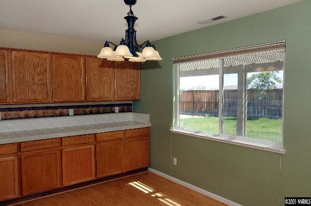 9890 Suncrest Drive Reno, NV 89506 - Photo 6 of 8 Photo 6