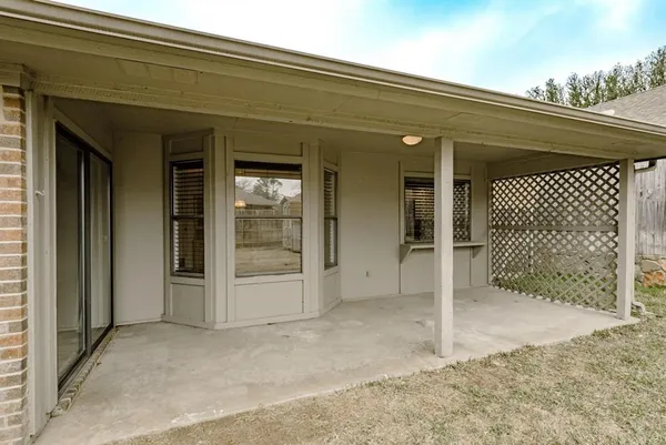 $2,450 | 3100 Green Country Court, Bedford, TX 76021