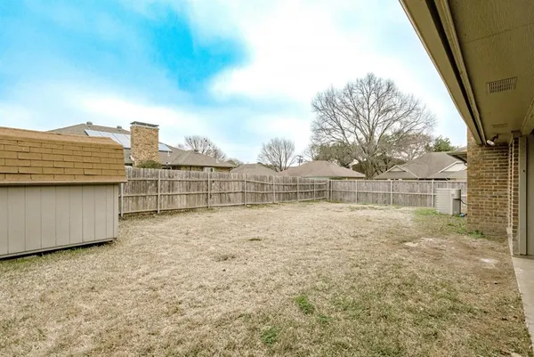 $2,450 | 3100 Green Country Court, Bedford, TX 76021