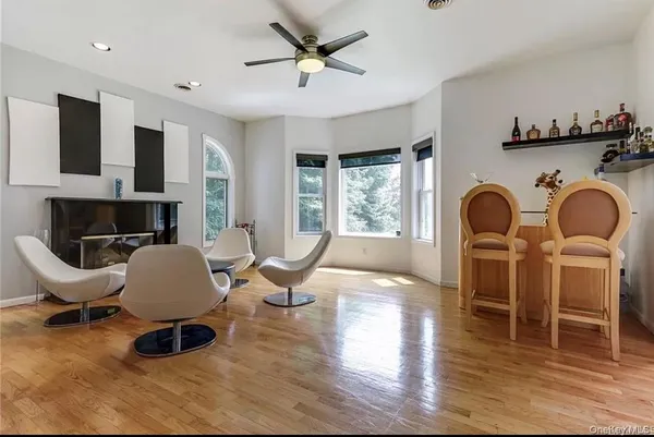 $925,000 | 4 Clancy Farms Court, Stony Point, NY 10980