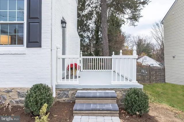 a view of statue in the garden