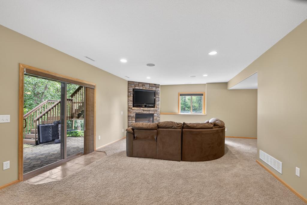 2823 Dunlap Lane Southeast Rochester, MN 55904 - Photo 23 of 48