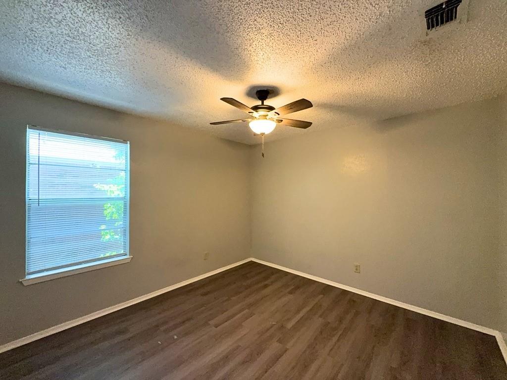 219 Fry Street, Unit 6 Denton, TX 76201 - Photo 12 of 21