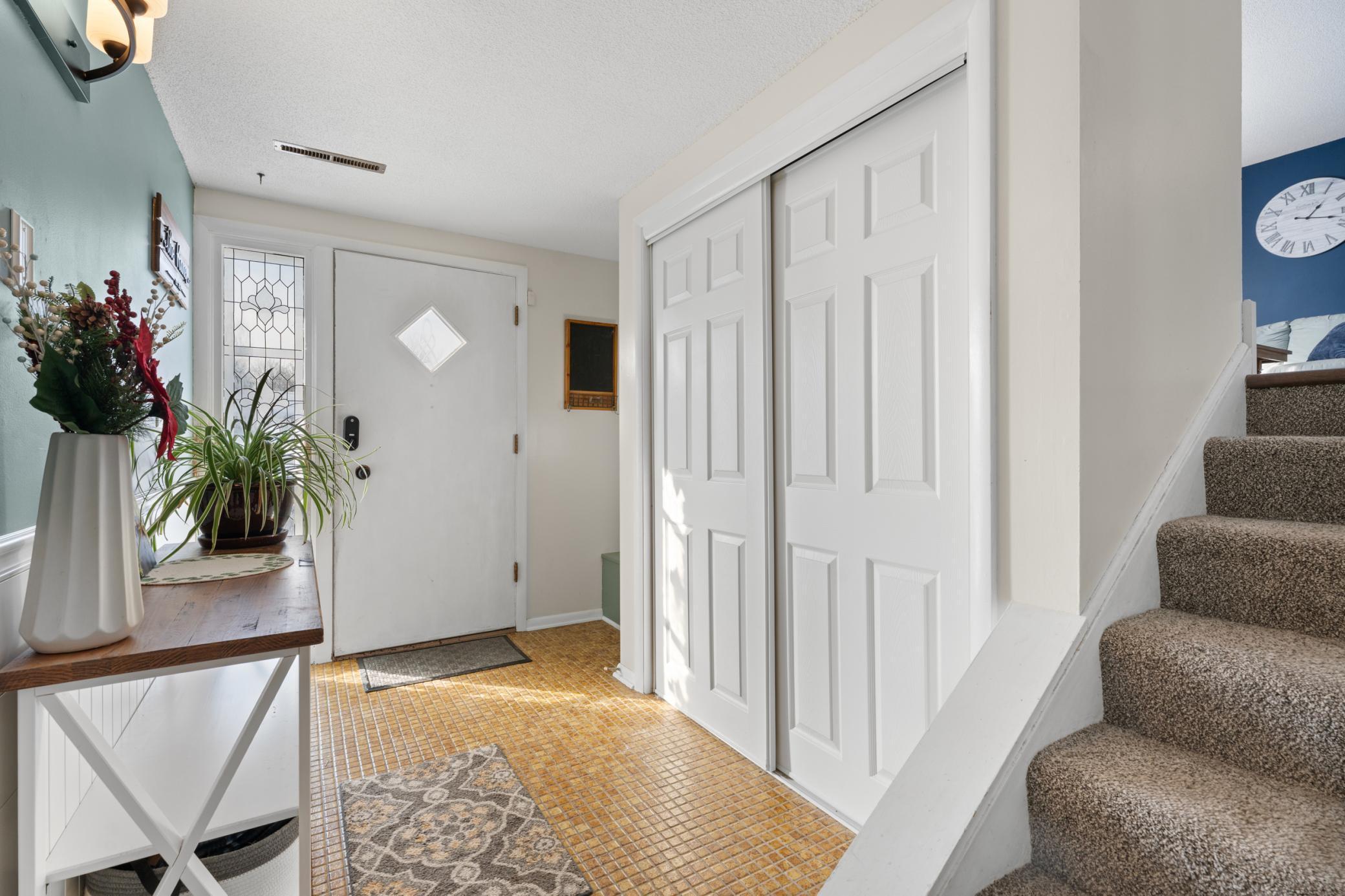 1536 8 1/2 Avenue Southeast Rochester, MN 55904 - Photo 2 of 24