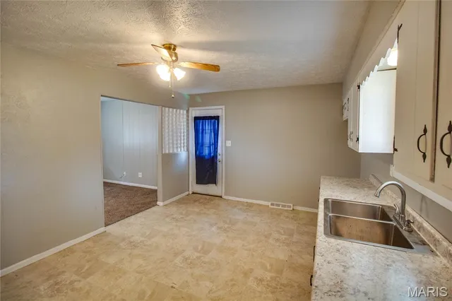 $82,400 | 99 Bonds Avenue, East Alton, IL 62024