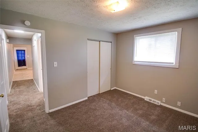 $82,400 | 99 Bonds Avenue, East Alton, IL 62024