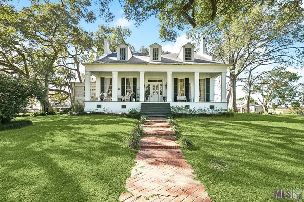 $2,100,000 | 16040 Highway 77, Rosedale, LA 70772