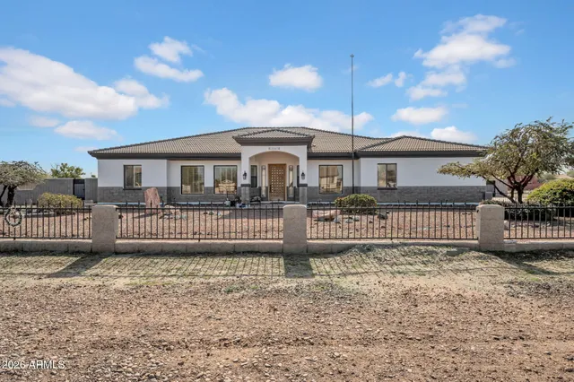 $835,000 | 19349 West Windsor Avenue, Buckeye, AZ 85396