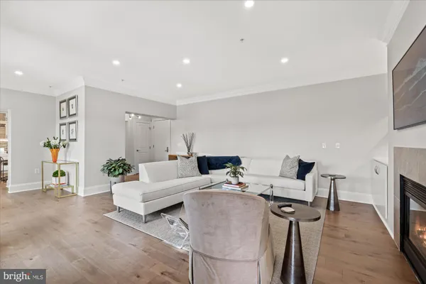 $7,500 | 600 2nd Street, Unit 402, Alexandria, VA 22314
