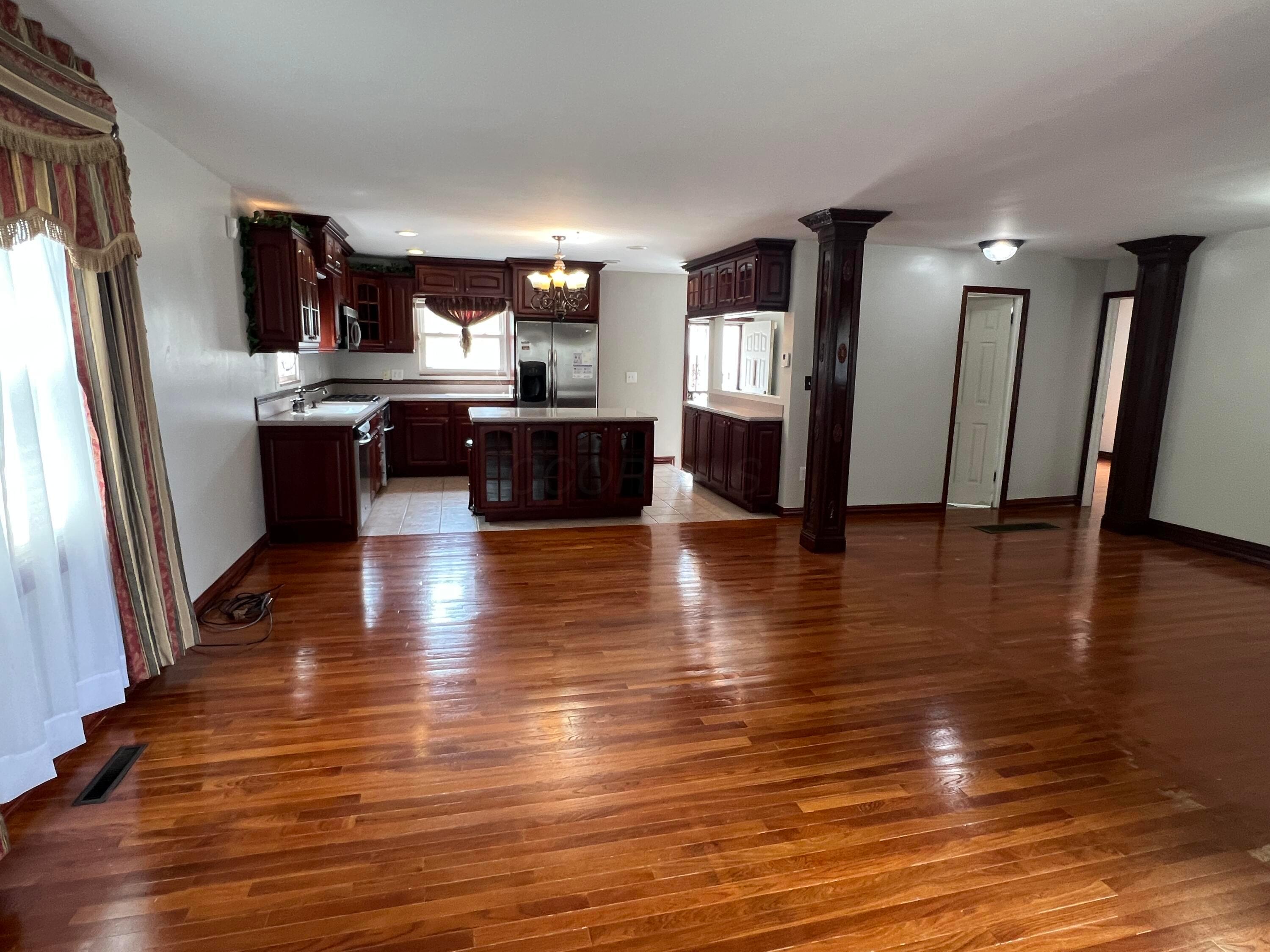 3225 Whitehead Road Columbus, OH 43204 - Photo 6 of 28