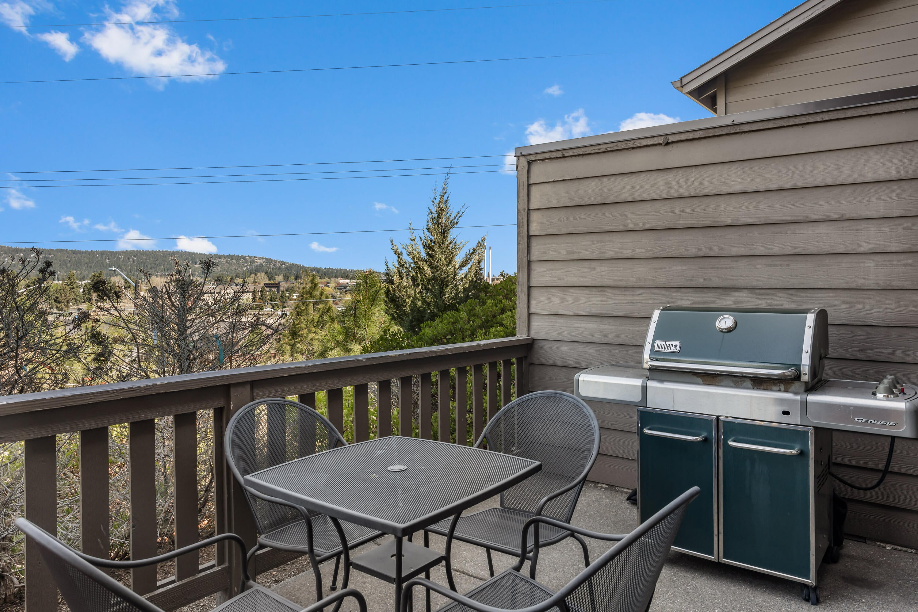 863 Southwest Blakely Road Bend, OR 97702 - Photo 26 of 33 Patio off Great Room
