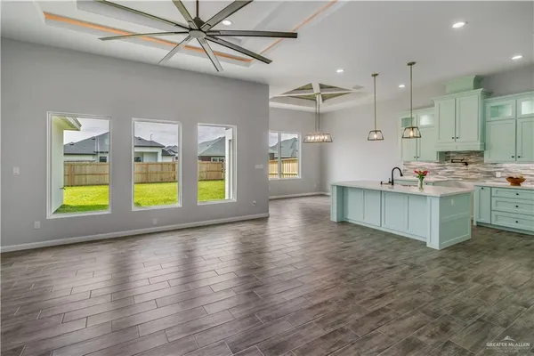 $2,400 | 1009 Magnolia Street, Mission, TX 78573