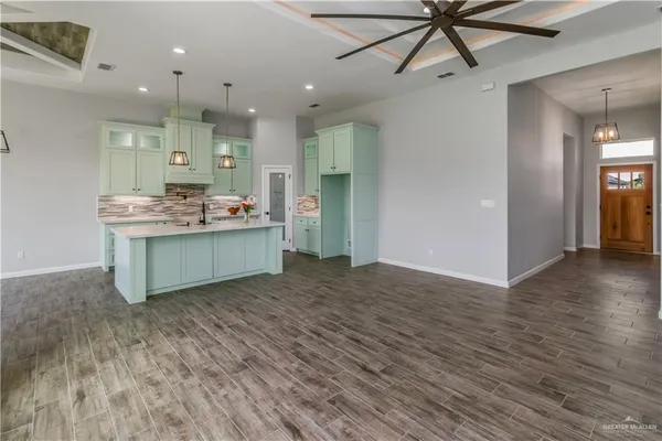 $2,400 | 1009 Magnolia Street, Mission, TX 78573