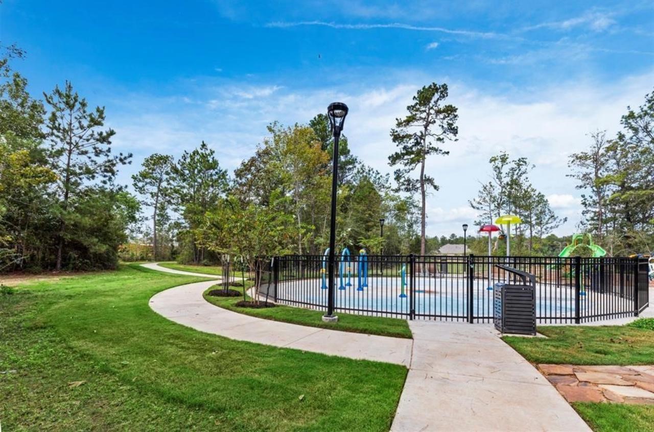 236 Rustic Ridge Circle Magnolia, TX 77354 - Photo 18 of 19