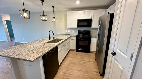 $1,900 | 236 Rustic Ridge Circle, Magnolia, TX 77354