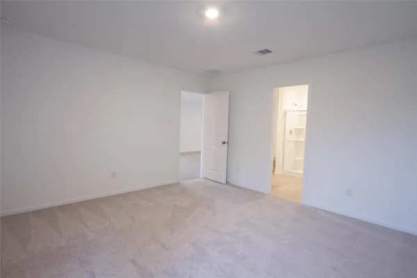 $1,749 | 1551 Sunset Ridge Drive, Conroe, TX 77303