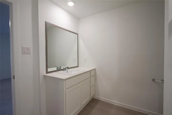 $1,749 | 1551 Sunset Ridge Drive, Conroe, TX 77303