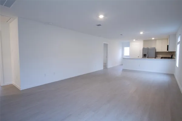 $1,749 | 1551 Sunset Ridge Drive, Conroe, TX 77303