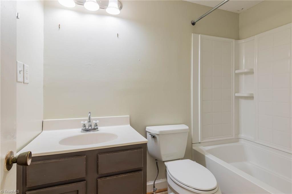 331 Lindsey Road Reidsville, NC 27320 - Photo 20 of 30 Gallery Image 20