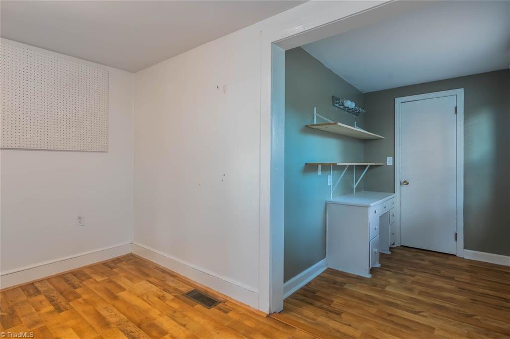 331 Lindsey Road Reidsville, NC 27320 - Photo 8 of 30 Gallery Image 8