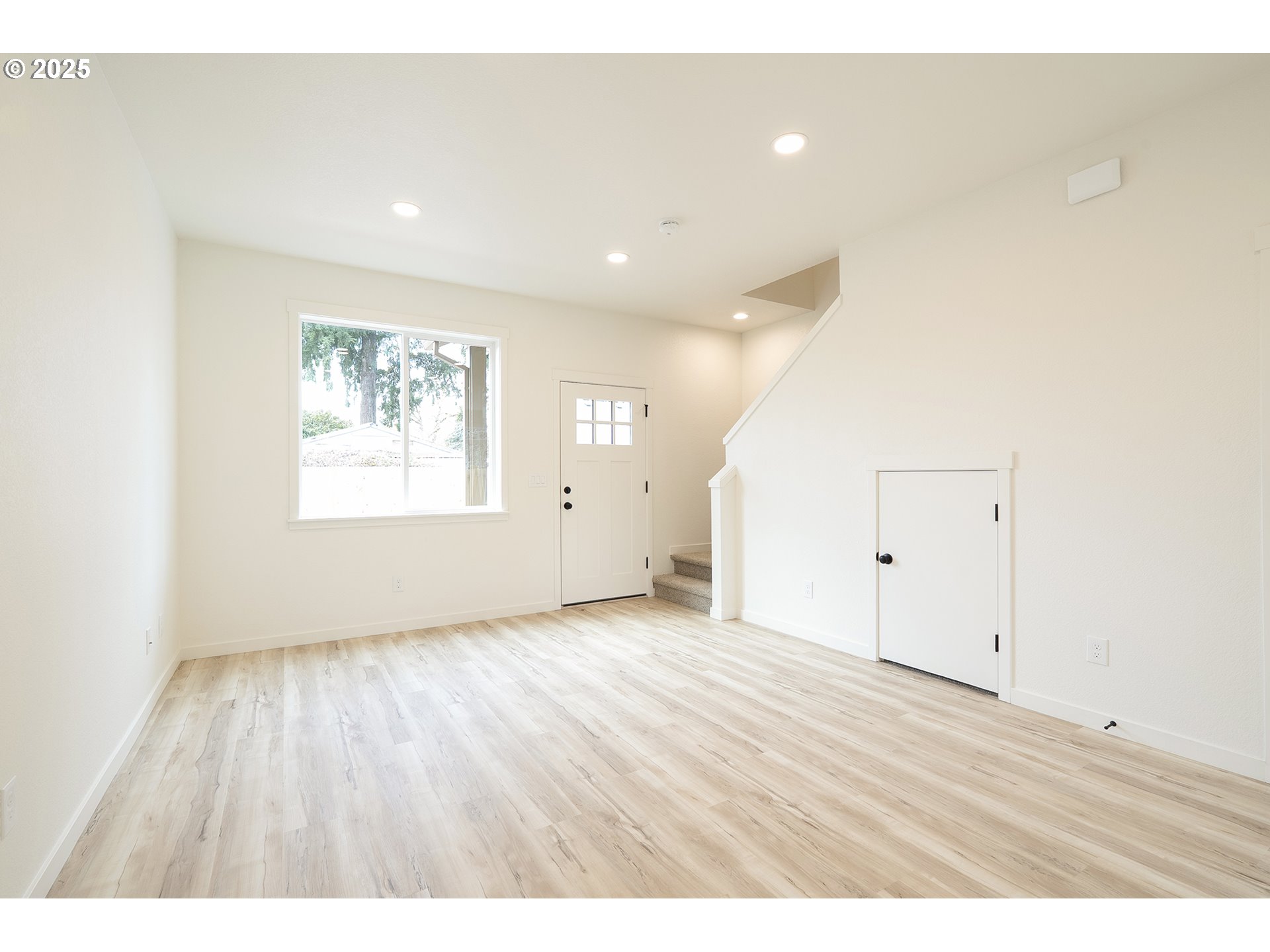 14720 Southeast Powell Boulevard Portland, OR 97236 - Photo 4 of 17