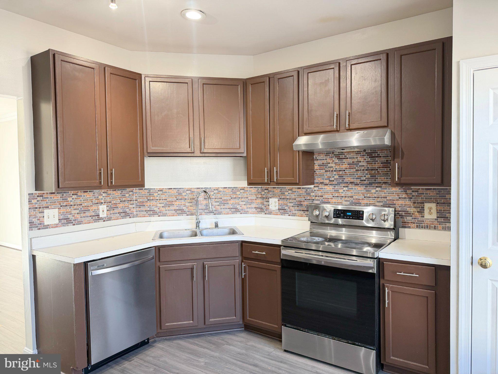 8316 Green Grass Road Laurel, MD 20724 - Photo 7 of 28