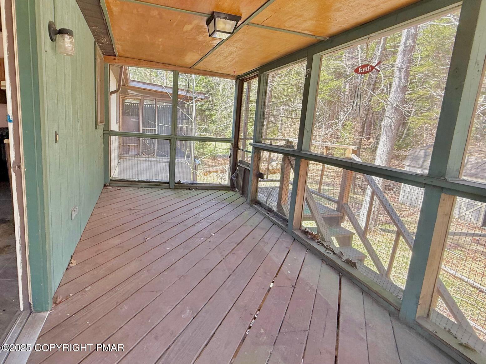 136 Pine Run Pocono Lake, PA 18347 - Photo 8 of 23 a view of an entryway