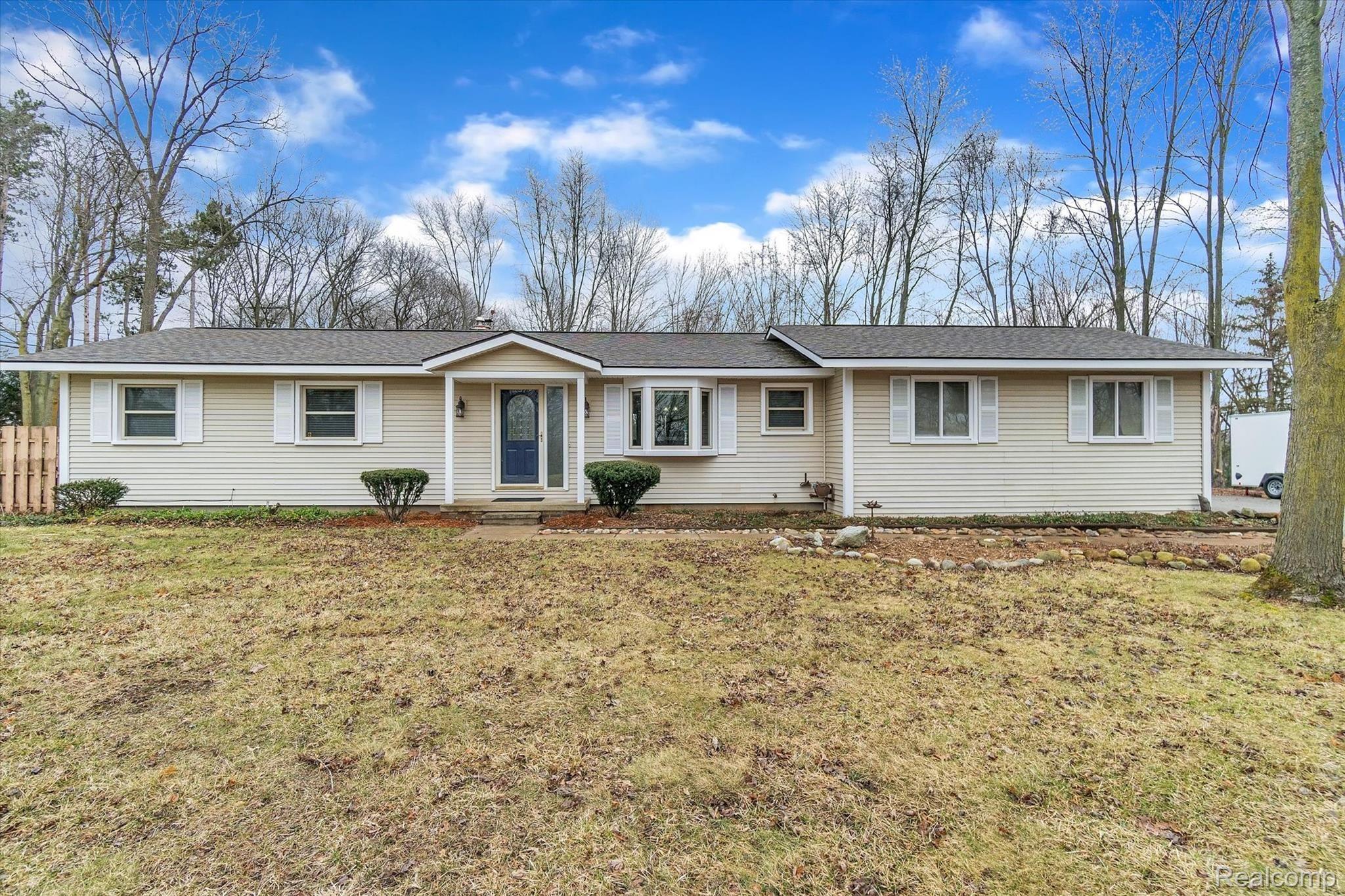 680 Murray Hill Road Highland, MI 48357 - Photo 1 of 45 680 Murray Hill