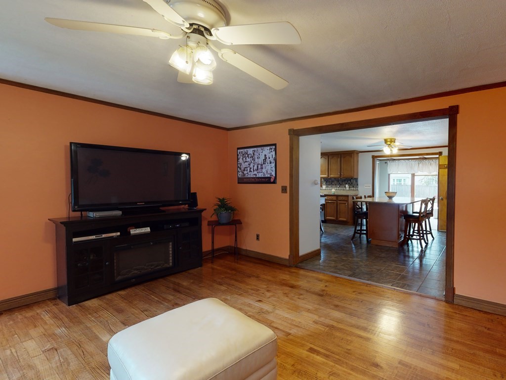 51 1st Road Marlborough, MA 01752 - Photo 3 of 28 Gallery Image 3