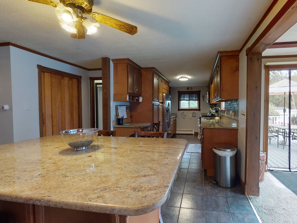 51 1st Road Marlborough, MA 01752 - Photo 4 of 28 Gallery Image 4