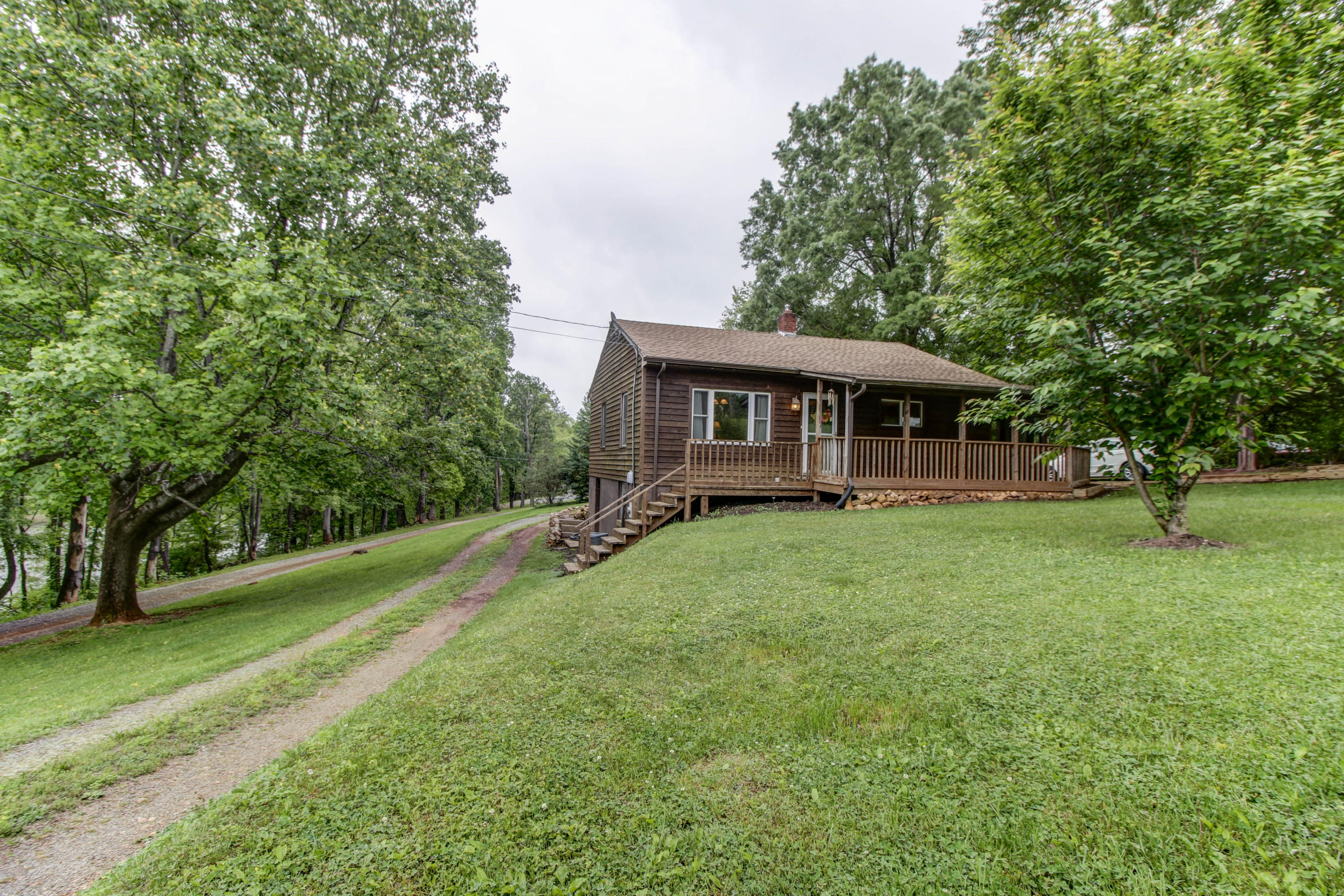 283 Red Valley Road Boones Mill, VA 24065 - Photo 20 of 21 _MG_0461_2_3