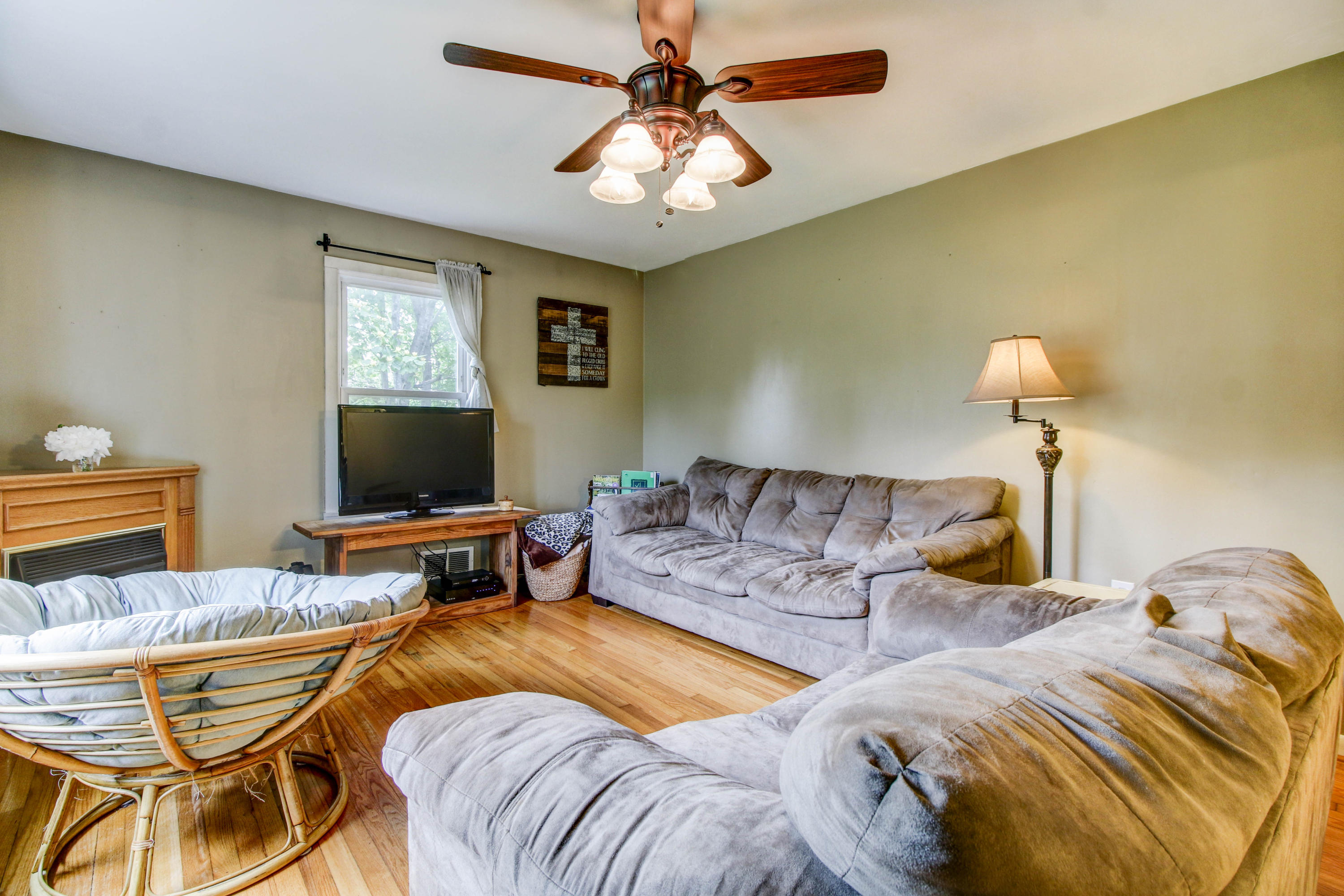283 Red Valley Road Boones Mill, VA 24065 - Photo 4 of 21 _MG_0404_5_6