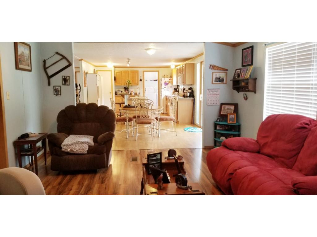 1395 East Stage Coach Road Greeneville, TN 37743 - Photo 18 of 26 Open from Den to Kitchen