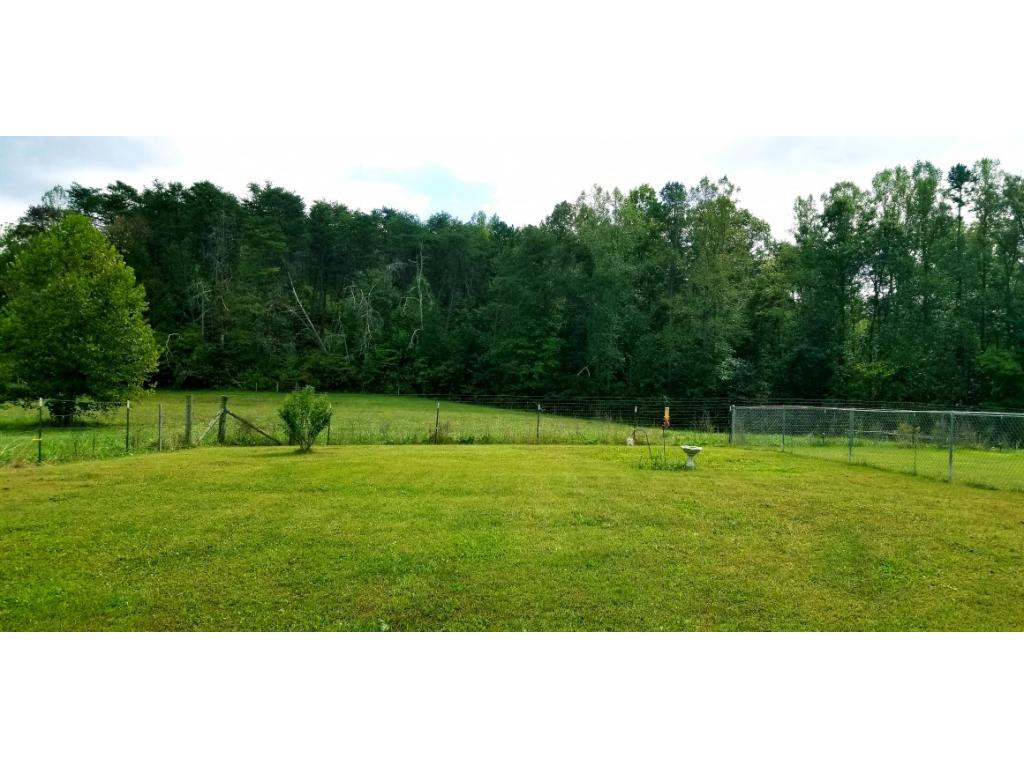 1395 East Stage Coach Road Greeneville, TN 37743 - Photo 26 of 26 Yard