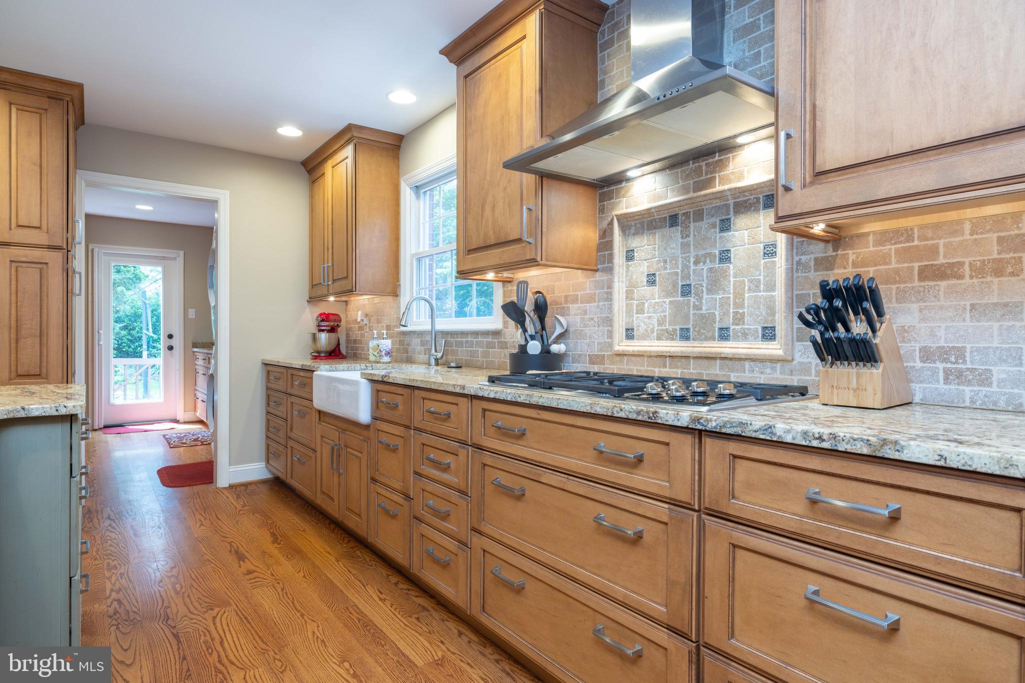 17 Bridleshire Road Newark, DE 19711 - Photo 4 of 62 a kitchen with sink and cabinets