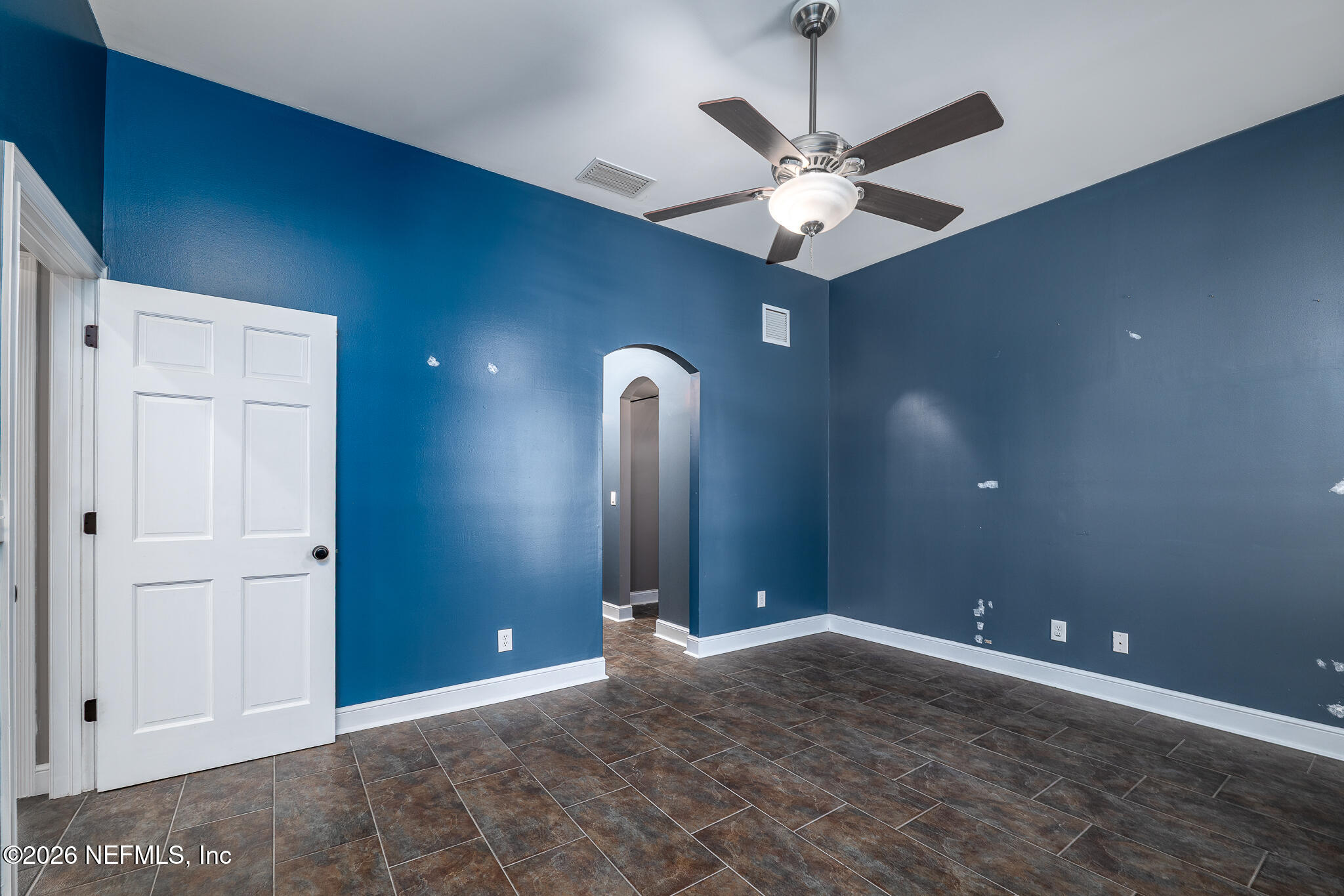 707 Standish Court St. Augustine, FL 32086 - Photo 44 of 69 a view of a livingroom with a chandelier fan